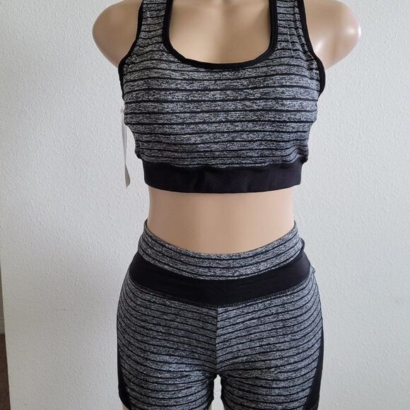 BRAND NEW BIKER SHORTS AND SPORTS BRA SETS - Picture 3 of 13